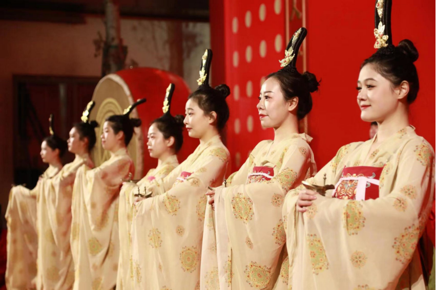 定审-【祭祀大典深度】致敬中华酒文化 书写和美新篇章 从五粮液祭祀大典看中国白酒内核驱动力555.png