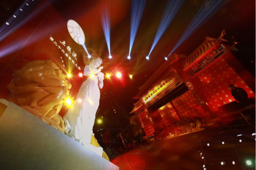 定审-【祭祀大典深度】致敬中华酒文化 书写和美新篇章 从五粮液祭祀大典看中国白酒内核驱动力971.png