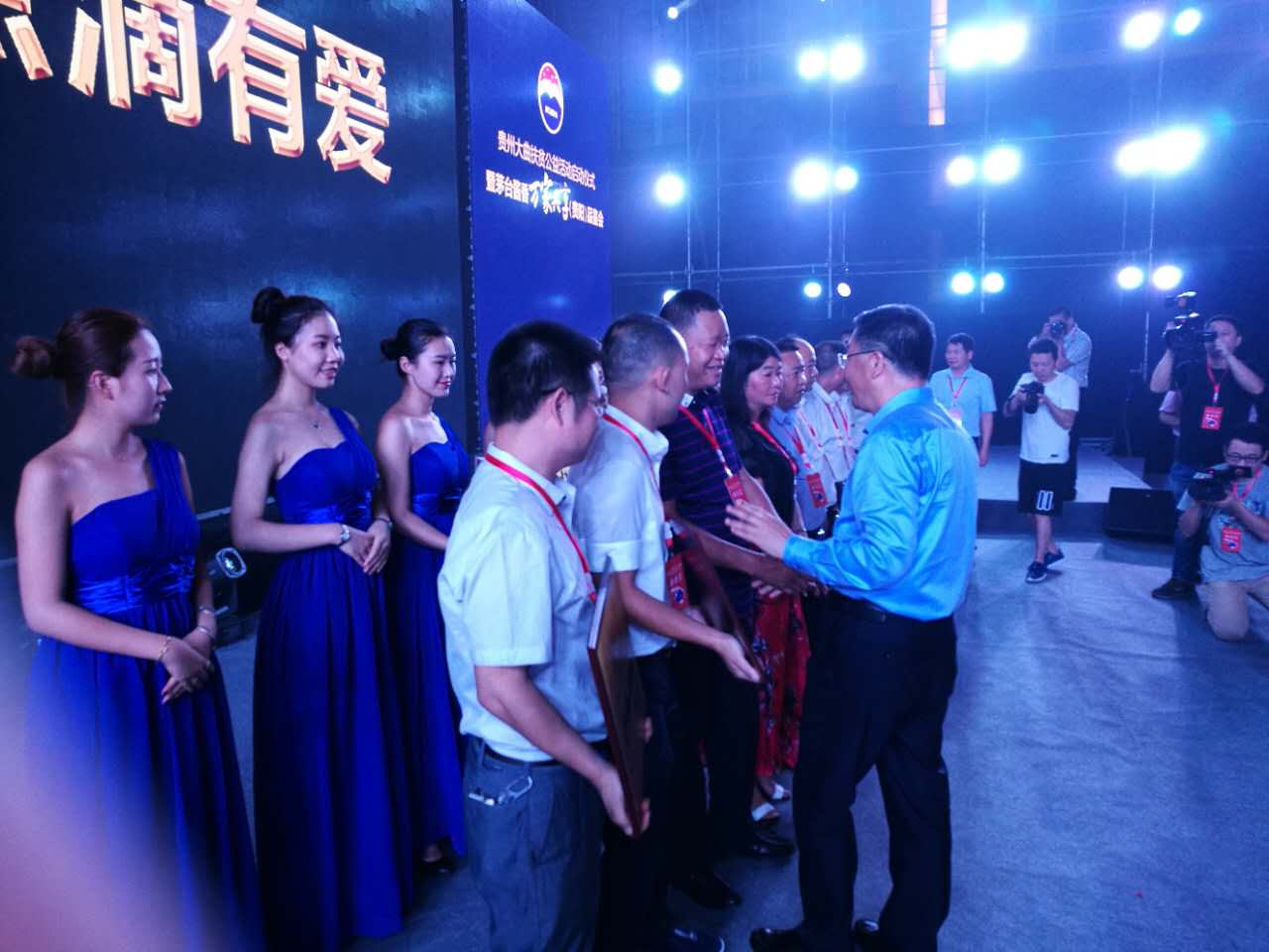 贵州大曲情暖贵州 茅台酱香系列酒林城大放异彩