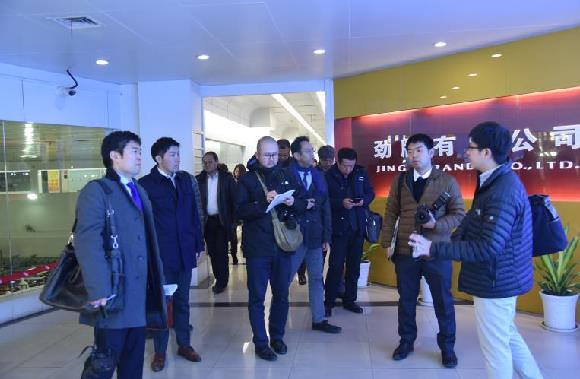 持续推进“五位一体”总体布局 日本新闻代表团一行20人到访劲牌公司