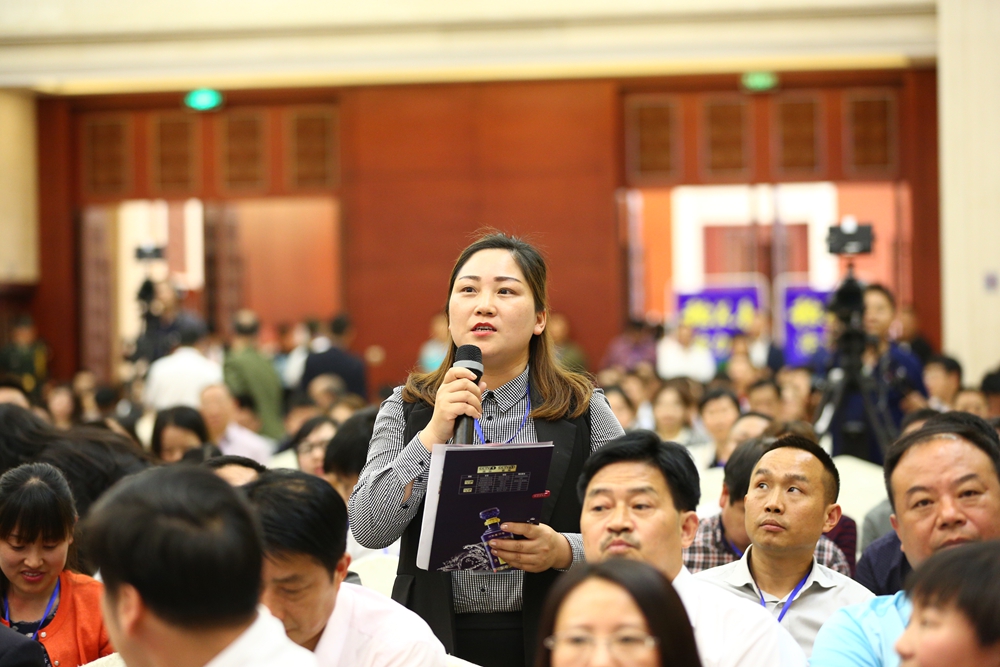 6 学员与讲师互动交流.jpg