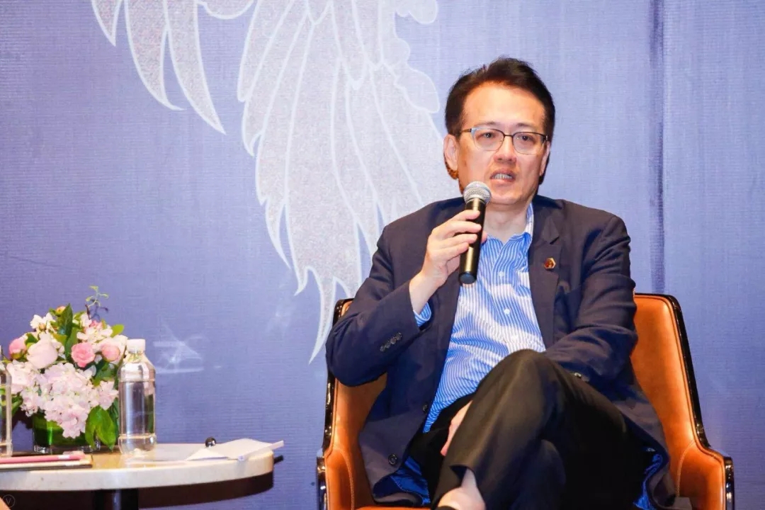 3个第一：营收、销量、预收款增幅均领跑20家上市酒企，范祥福第一时间解读水井坊现象的背后|现场