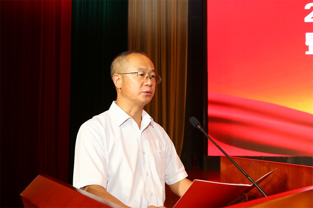 6 曾洋作上半年工作报告.JPG