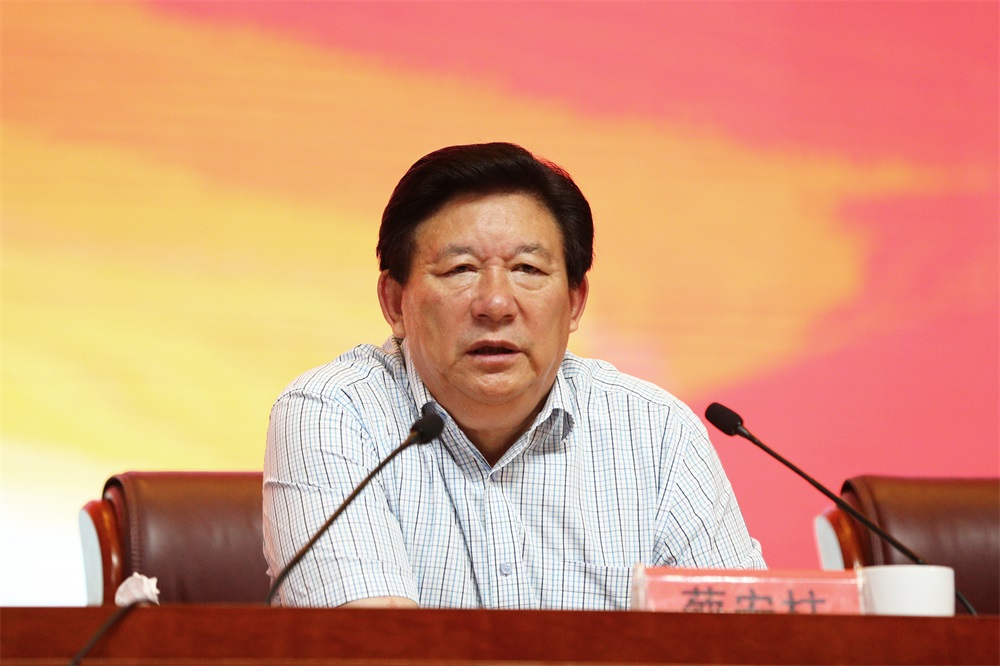 3 蔡宏柱作重要讲话.JPG