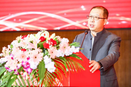 透过两场重要会议，直击酒鬼酒“第一文化白酒”战略！