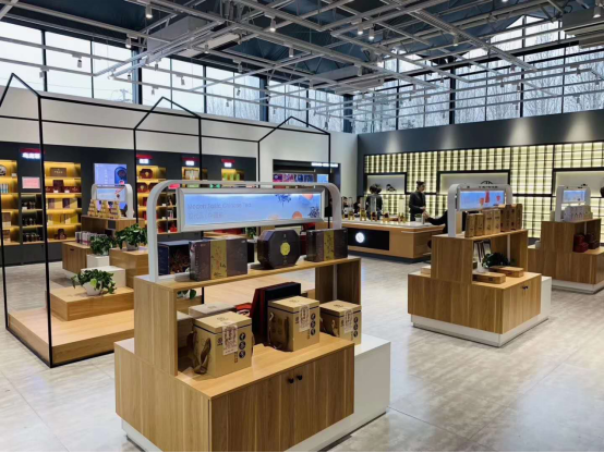 顺应消费新趋势 探索茶业新零售----中茶新零售体验馆落地郑州837.png