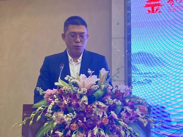 香气幽雅醒酒快，“余香型”分金亭酒迎合时代消费理念