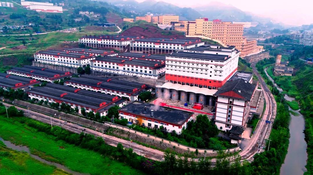 酱酒新星如何闪耀？山门岗方坚：构建厂商命运共同体，今年营收预增300%，2025年展望50亿！