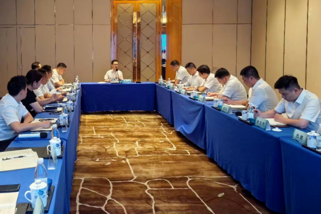汪地强调研市场强调：要必须做到四个“倍加珍惜”，推动习酒实现更高质量发展