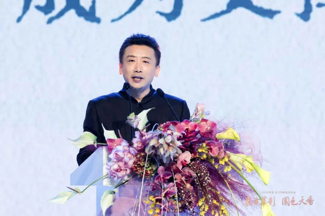 在消费主义时代，重拾东方之色