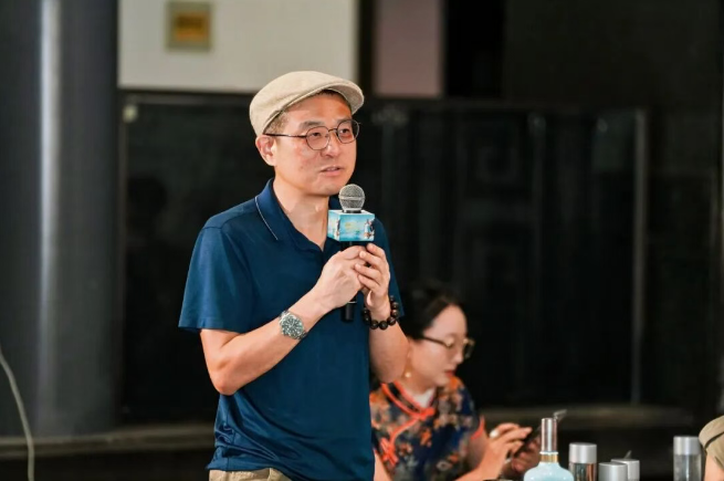 那杯藏在“醫”字里的酒,我们在会稽山找到了答案