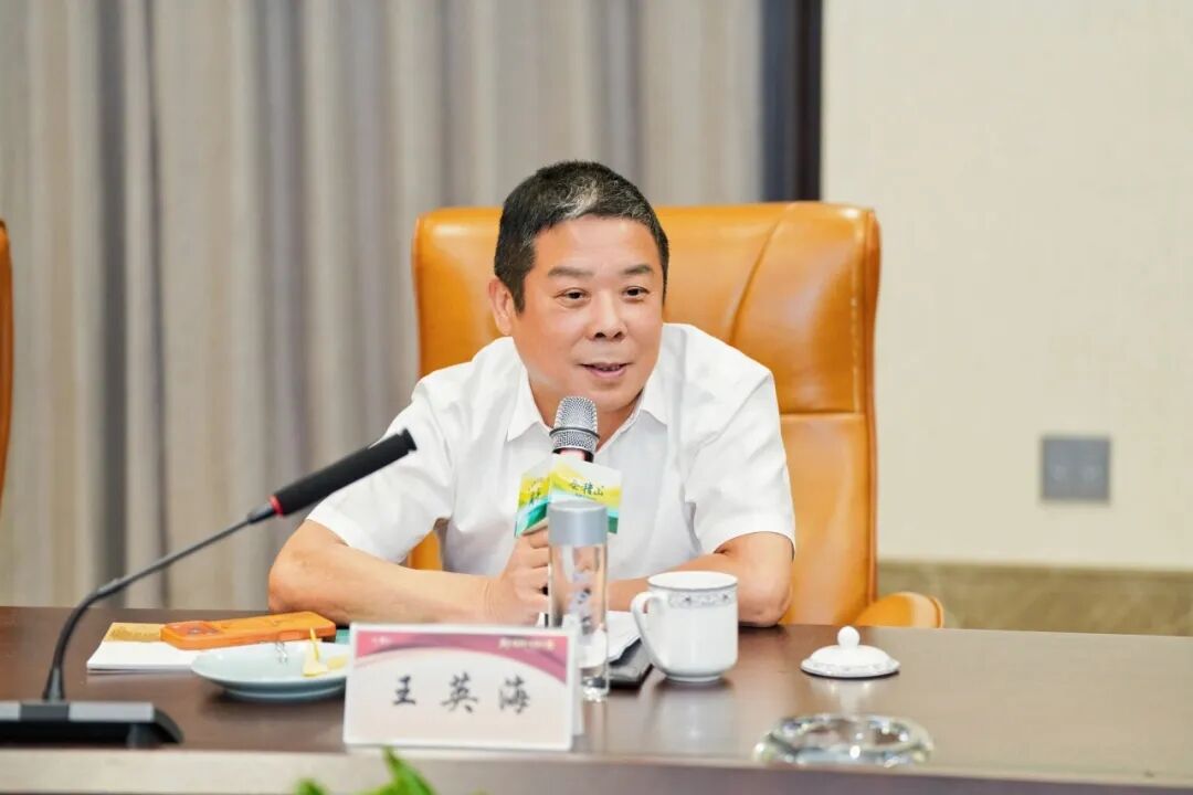 浙江白酒大商集体走进会稽山·兰亭,诠释高端黄酒与高端渠道的共生共长